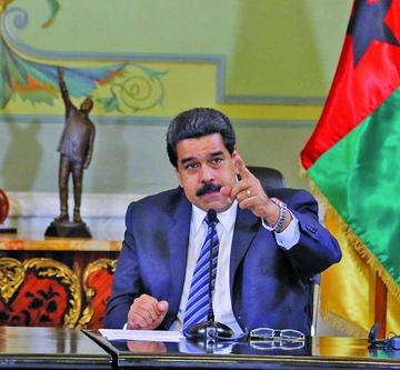 El mandatario rechazó la posibilidad de aprobar las leyes de los opositores.
