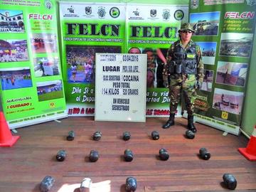 Felcn se incauta más de 14 kilos de cocaína cerca a la frontera con Chile