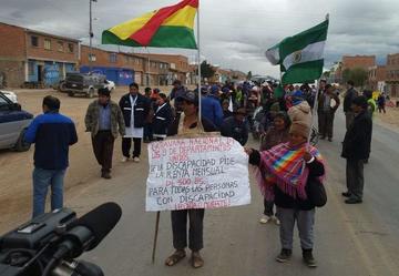 Los discapacitados retoman la marcha a la sede de Gobierno