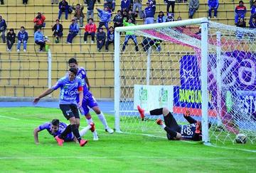 Uno de los goles marcados por el delantero Antonio Rojano para el equipo lila.