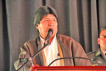 Morales arremete contra obispos luego de visitar al Papa Francisco