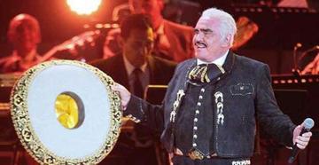 El “Chente” hizo furor ante 80.000 personas en México