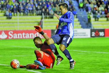 Bolívar empata con Racing y se despide de la Libertadores 