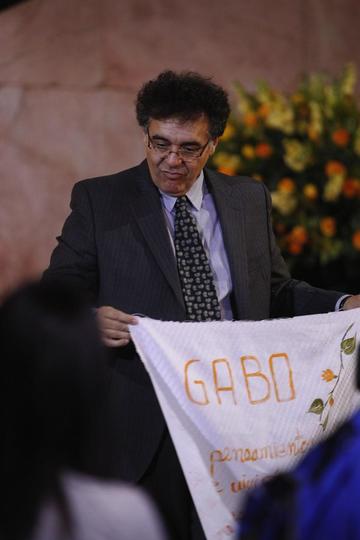R. García retrata al Jesús más humano