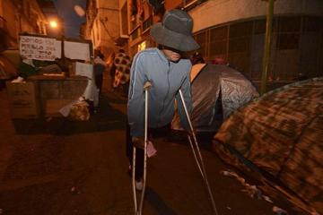 Más de cien días de movilización, las personas con capacidades distintas siguen en vigilia a unas cuadras de Plaza Muril