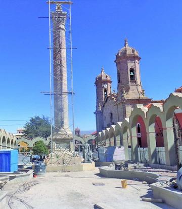 Así lucía ayer la plaza 6 de Agosto. El monumento del soldado irá en una jardinera.
