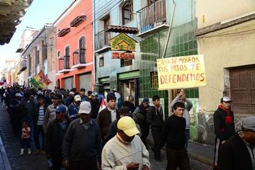 Potosí marcha en defensa del patrimonio