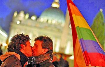 Italia afirma legalización de uniones entre homosexuales