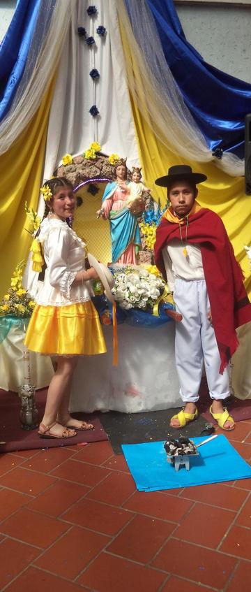 La imagen de la Virgen.
