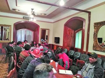Cooperativas piden invertir  en la exploración minera