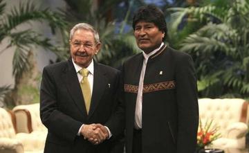Evo Morales llega a Cuba por cooperación