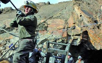 Cívicos piden que las mineras establezcan sus sedes en Potosí