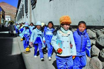 Piden tolerancia en el horario de entrada a escuelas por el frío