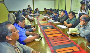 Gobierno retoma el diálogo con el transporte pesado