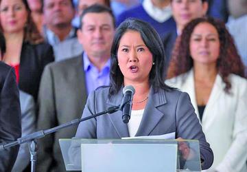 Fujimori reconoce la victoria de Kuczynski y anuncia oposición firme