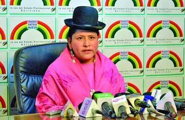 La ministra de Justicia, Virginia Velasco, en conferencia de prensa.