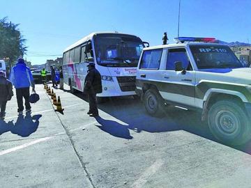 Vehículo de la Dirección de Turismo protagoniza una colisión 