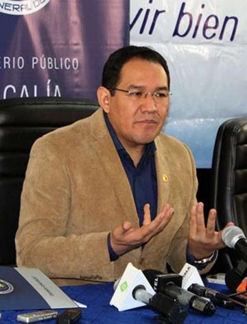 Los juristas Sánchez y Zuleta están en Perú