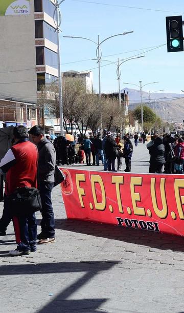 Trabajadores inician hoy un paro de 72 horas