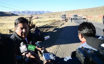 Gobernación construye carril adicional para llegar al aeropuerto potosino