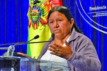 Achacollo dice que espera que la Fiscalía la convoque 
