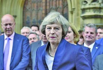 Reino Unido designa a Theresa May como su primera ministra