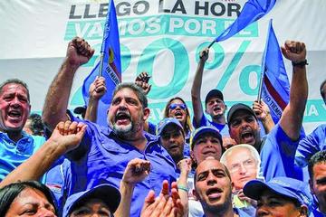 Oposición pide activar la nueva fase del revocatorio de Maduro