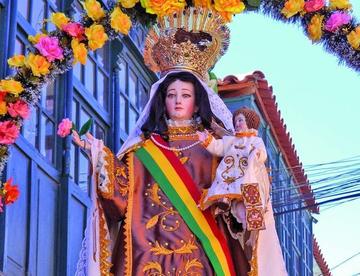LA VIRGEN DEL CARMEN
