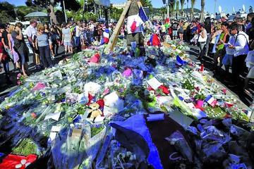 Francia reanuda ataques para terminar con el Estado Islámico