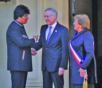 Gobierno boliviano respetará las visas de los diplomáticos chilenos
