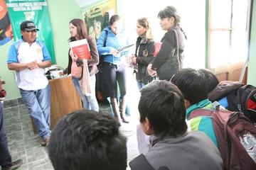 Alumnos no asisten al colegio por jugar  
