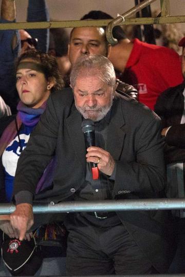 Lula enfrentará proceso por caso de corrupción de Petrobras en Brasil