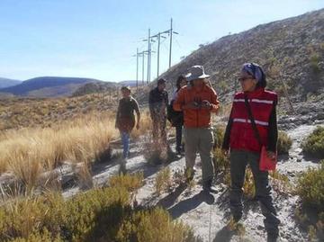 La concejal municipe Azucena Fuertes visita la ruta.