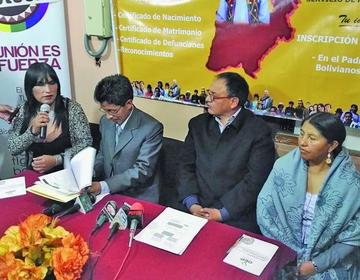 Ayer en la conferencia de prensa en el Sereci.