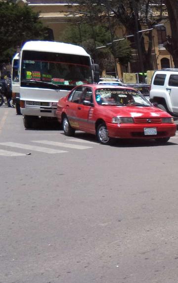 Detienen a un hombre por cometer actos obscenos