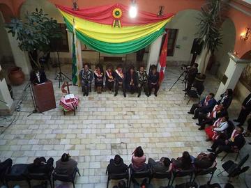 Autoridades departamentales y municipales participaron de la ceremonia interreligiosa.