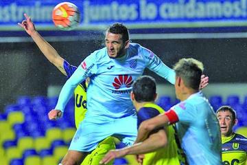 La U de  Concepción se impuso 2-0 a Bolívar