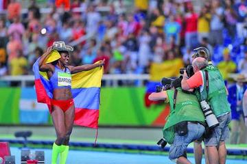 Caterine Ibargüen conquista el primer oro colombiano