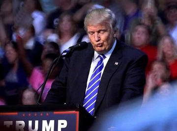 El jefe de campaña de Donald Trump renuncia envuelto en escándalo