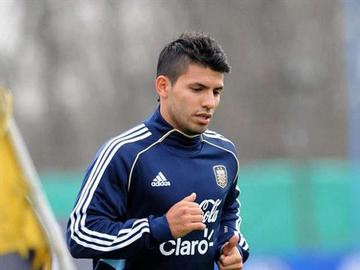 Agüero y Pastore son bajas en Argentina