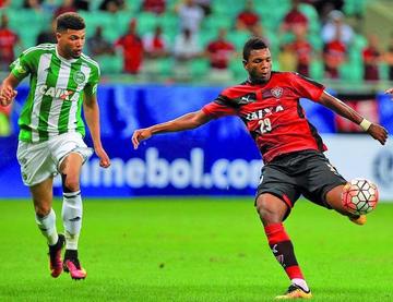 Un Coritiba mermado por la selección busca ganar