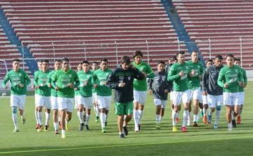 Los jugadores de la Selección Nacional durante su práctica.