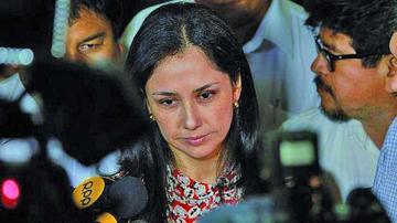 La esposa de Humala afirma que es víctima de una "venganza política"