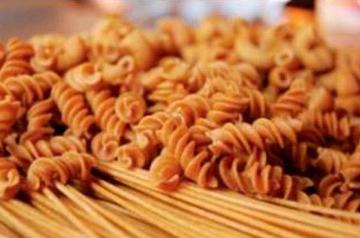 Bolivia exportará por primera vez fideo de quinua a 6 países