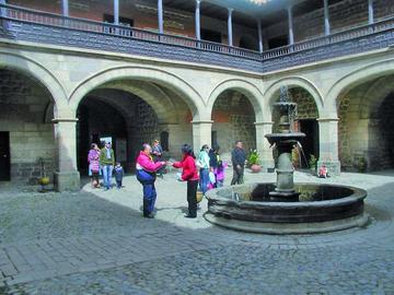 La competencia será en el repositorio cultural.