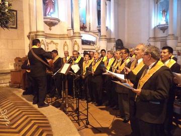 La agrupación que amenizó el acto litúrgico.