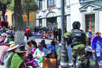 Los vecinos de Villa Victoria presionan para legalizar sus terrenos.
