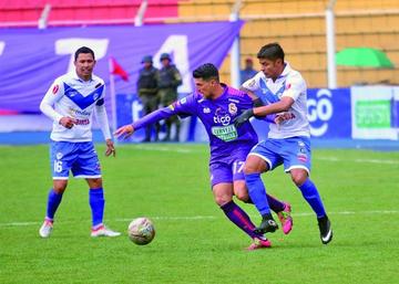 Los jugadores del conjunto potosino celebran el segundo tanto del encuentro.