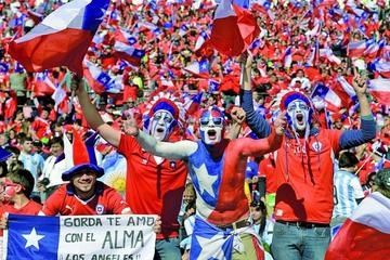 Los hinchas del seleccionado chileno.