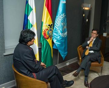 Evo Morales y Luis Alberto Moreno, presidente del BID.
